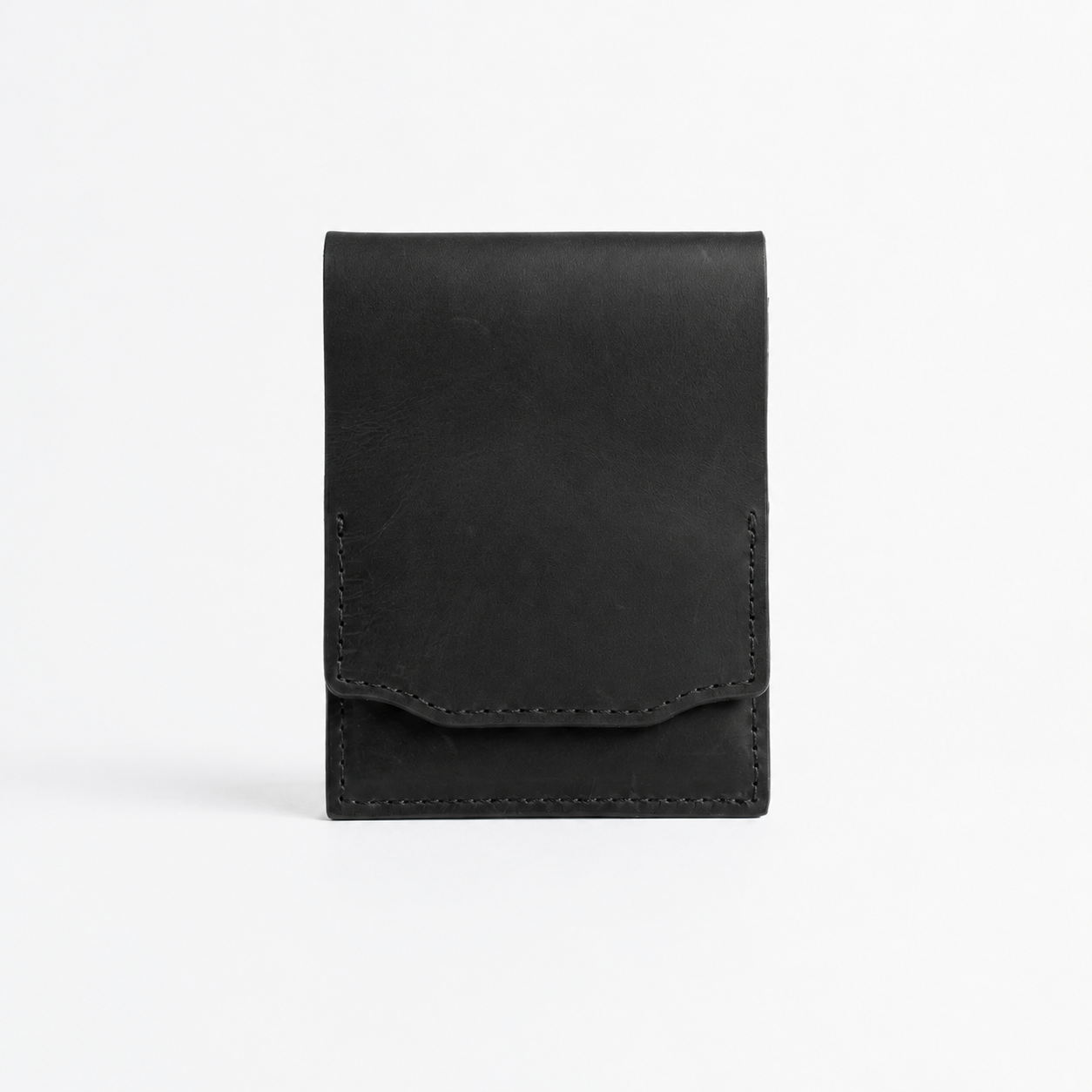 HeritageCraft – Vintage Full-Grain Leather Snap Wallet