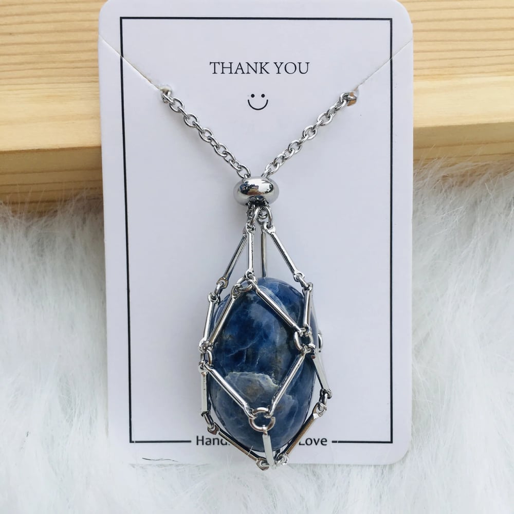 CrystalNest – Handmade Stone Holder Necklace