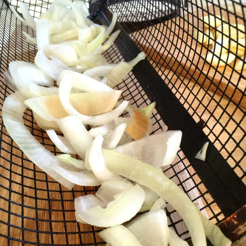 FlipGrill – Rolling BBQ Grill Basket