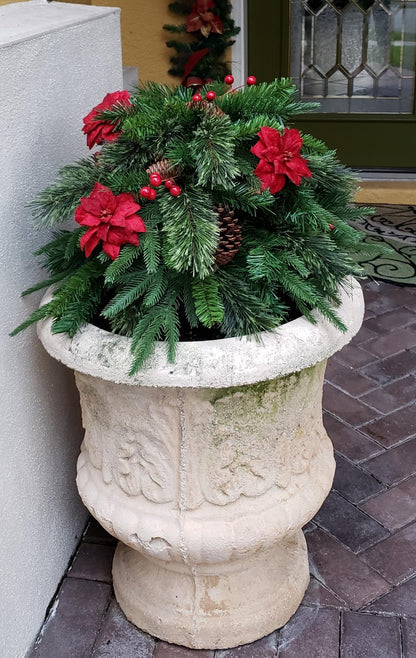 EverGleam – PreLit Weatherproof Christmas Tree Urn Filler