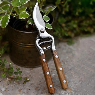 Rustica - Classic Hand-Forged Shears