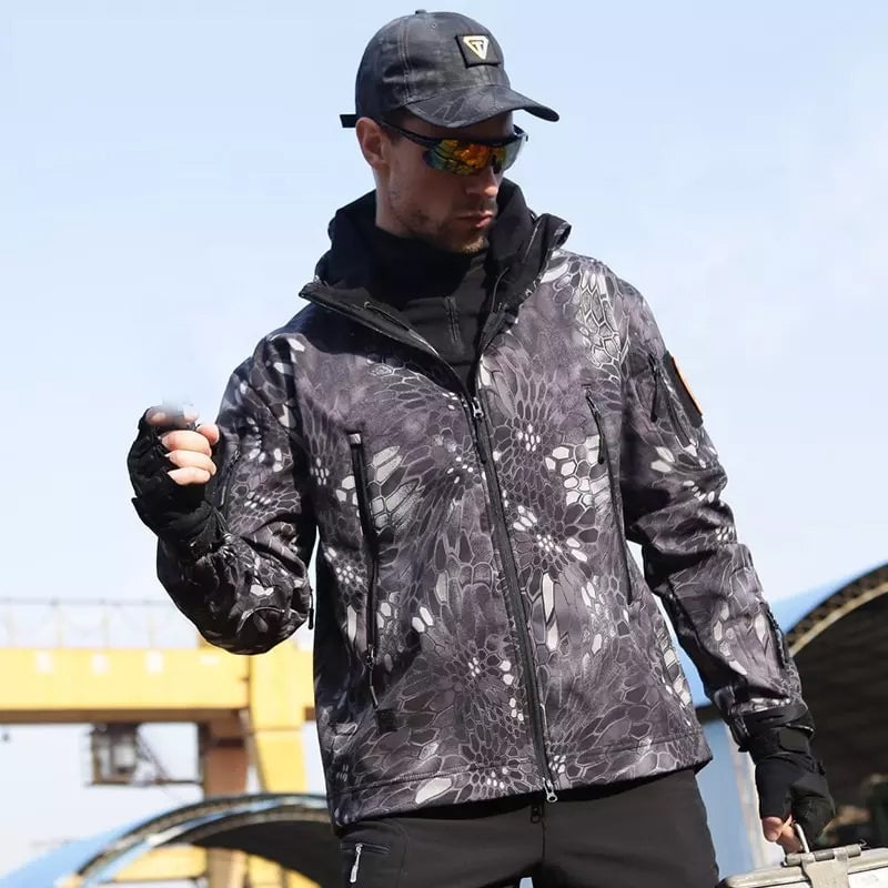 TrailBlaze - Windproof & Waterproof Outdoor Jacket
