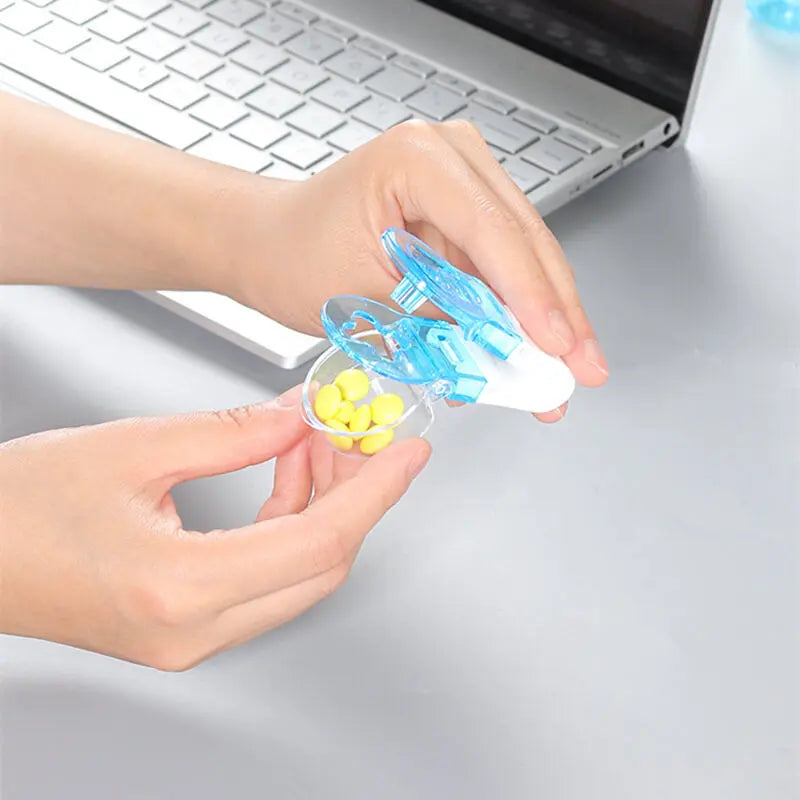 Pill Ease: Effortless Pill Taker & Storage Companion marnetic