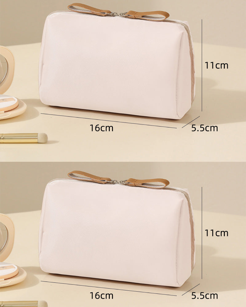 BeautyVault – Compact Large Capacity Makeup Bag