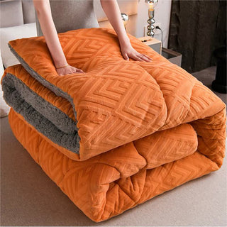 WarmHaven – Quilted Sherpa Winter Blanket