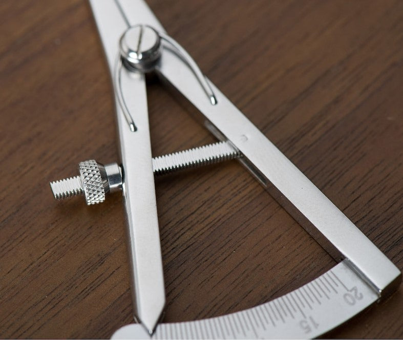 LeatherLine – Precision Adjustable Leather Stitching Marker