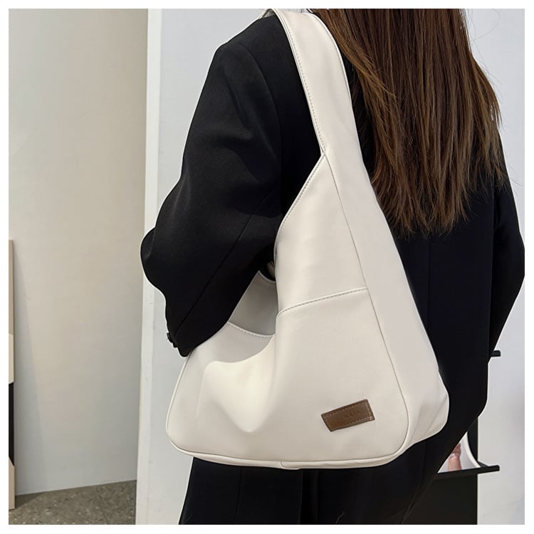 NovaTote – Minimal Leather Bag