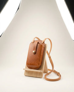 PocketLuxe – Premium Leather Crossbody Phone Bag
