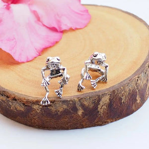 LilypadCharm – Cute Frog Earrings