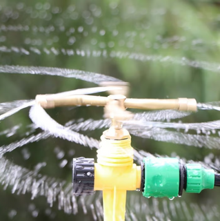 RainGlide – Powerful Rotary Garden Sprayer