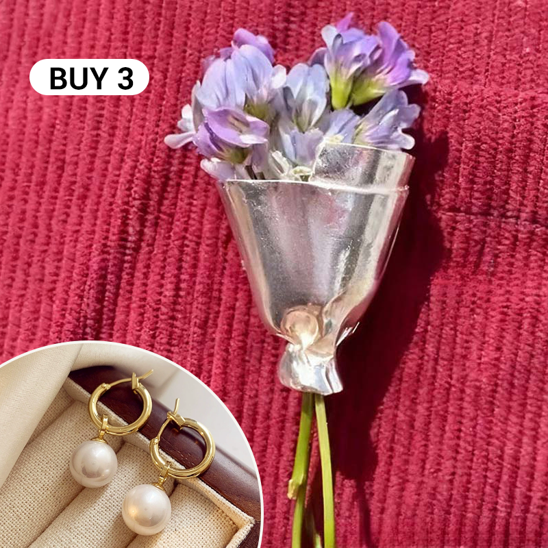 LuxeBloom – Elegant Flower Brooch Pin for Women