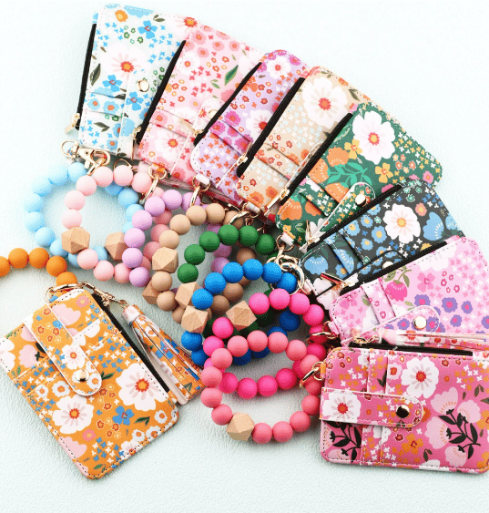 ChicCarry - Boho-Inspired Beaded Wallet