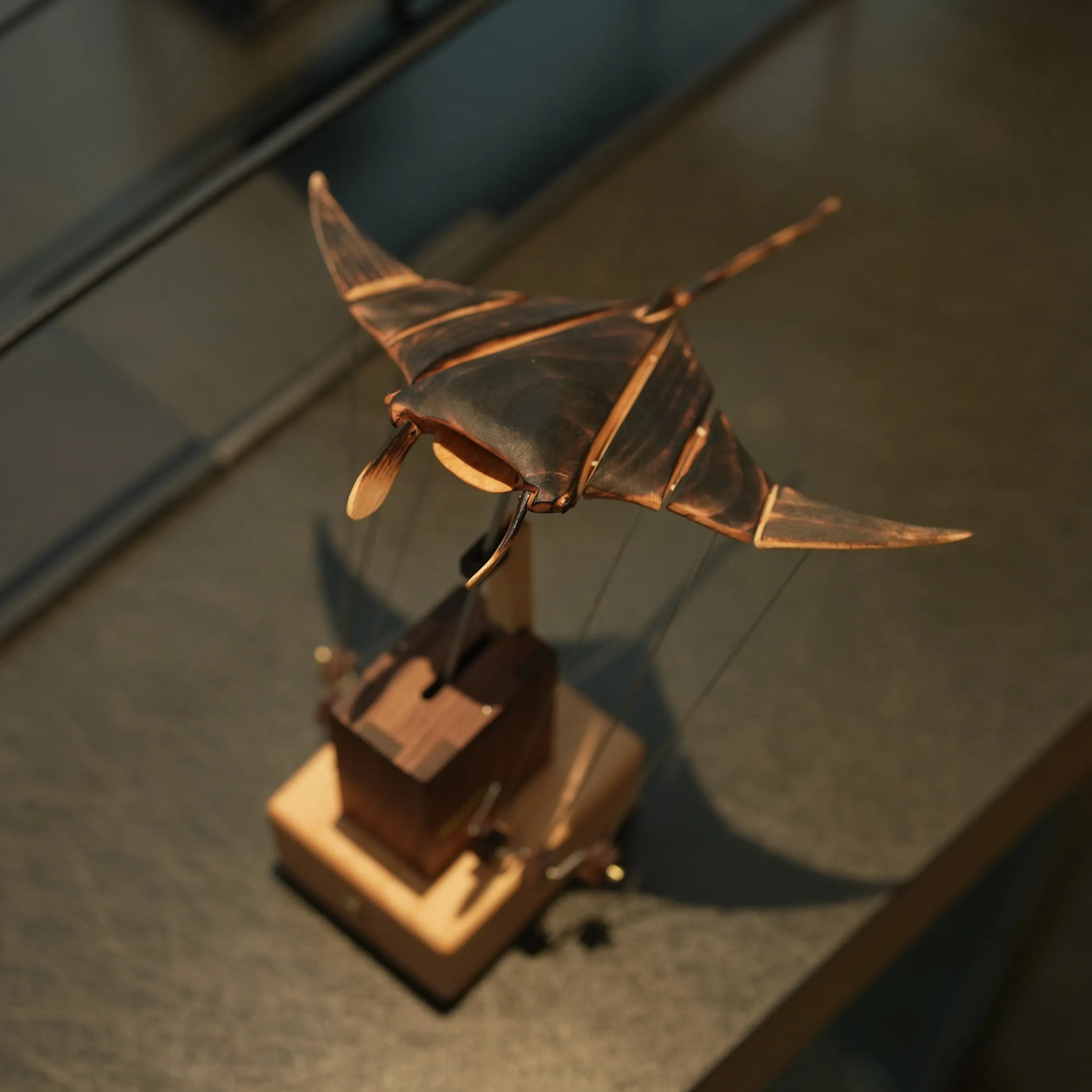 WaveWings - Animated Wooden Manta Sculpture