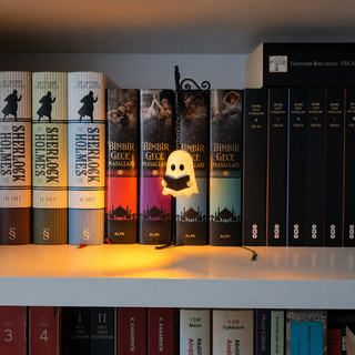 Ghost Bookshelf Lantern