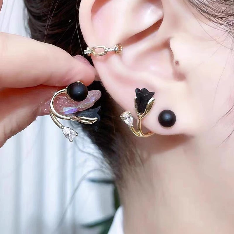 🌷$9.99🌷 - Stylish red tulip flower earrings