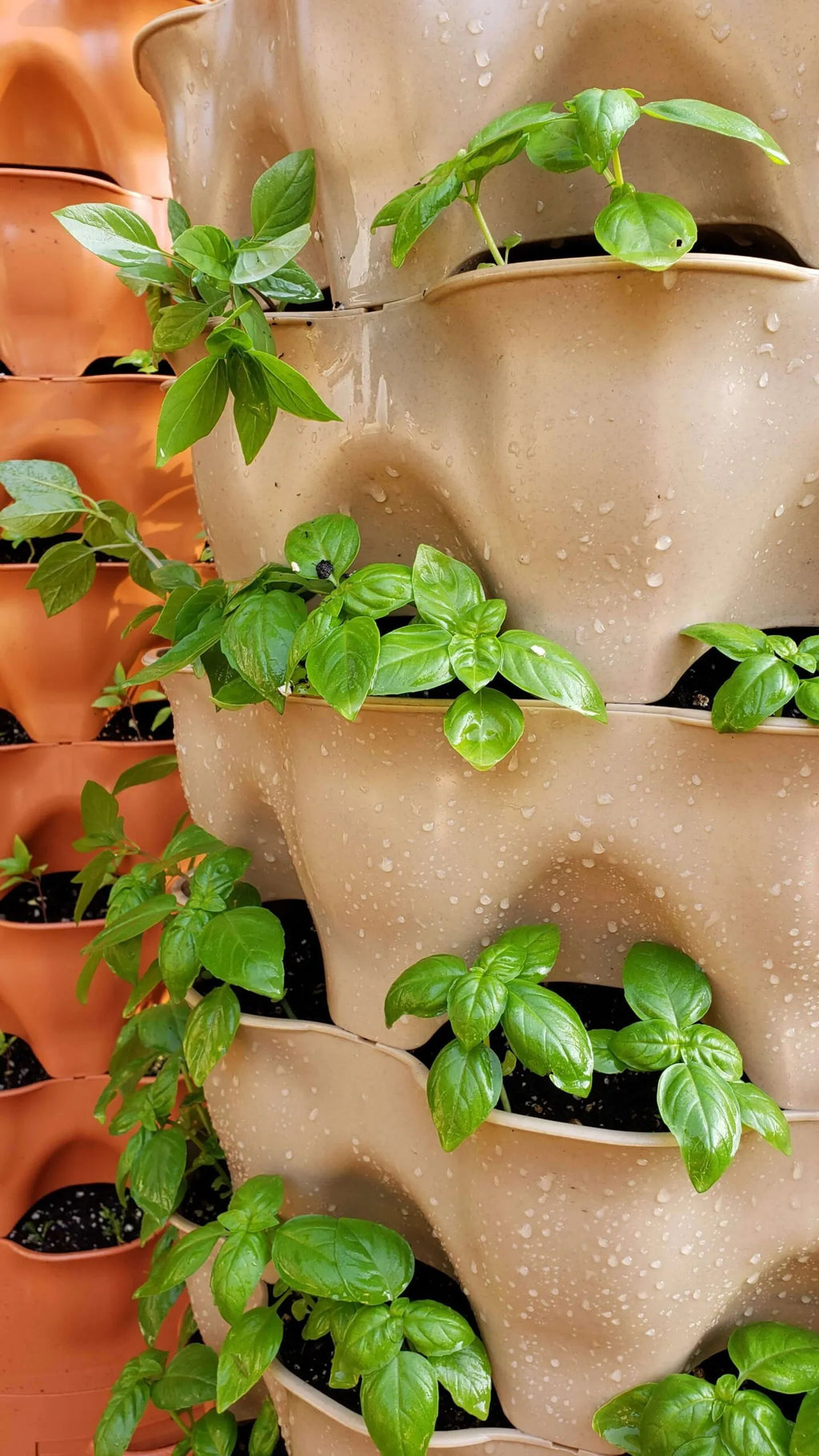 GrowSpin – Rotatable Garden Tower for Vertical Planting