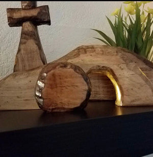 RisenGlory – Handmade Empty Tomb And Cross
