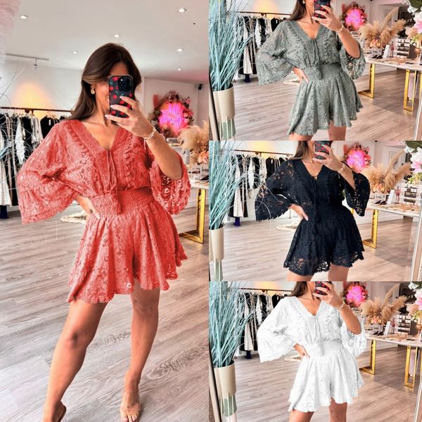 LaceLuxe – Short V-Neck Lace Suit