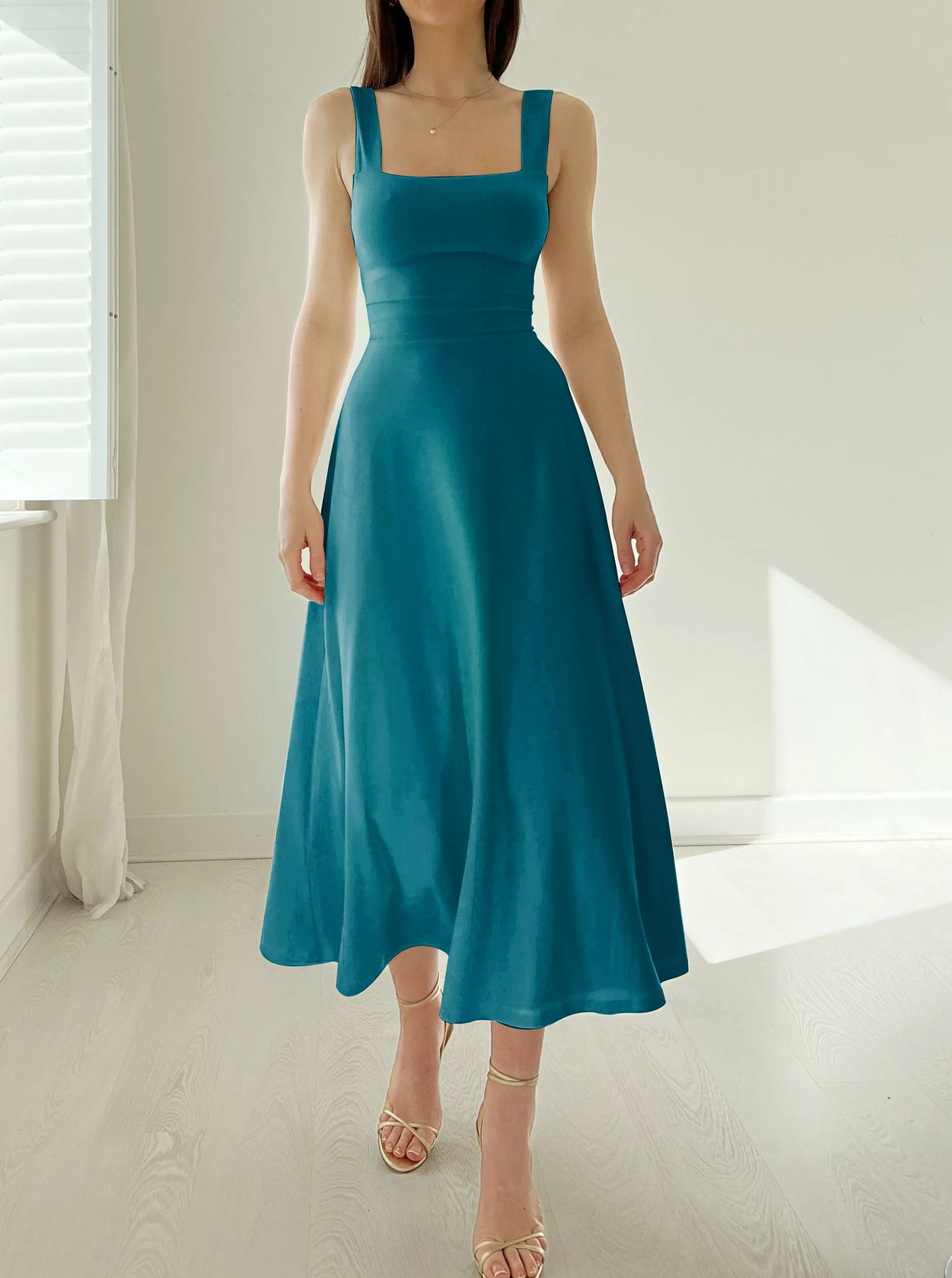 Fiora - Flattering High Waist Dress