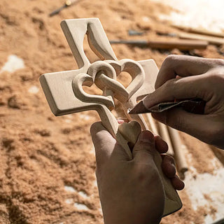 HeartFusion - Intertwined Wooden Cross