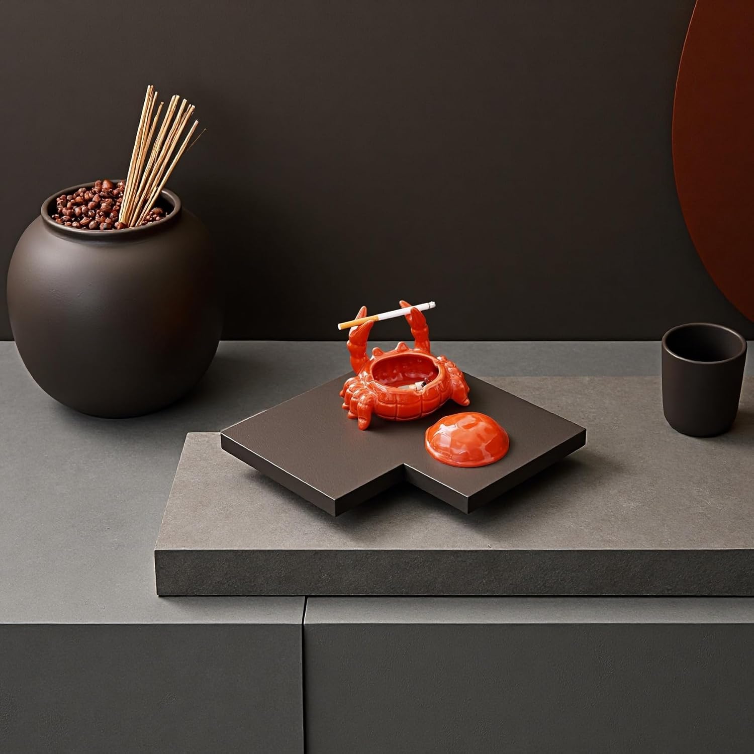 CrabNest – Decorative Crab Ashtray & Desk Accent