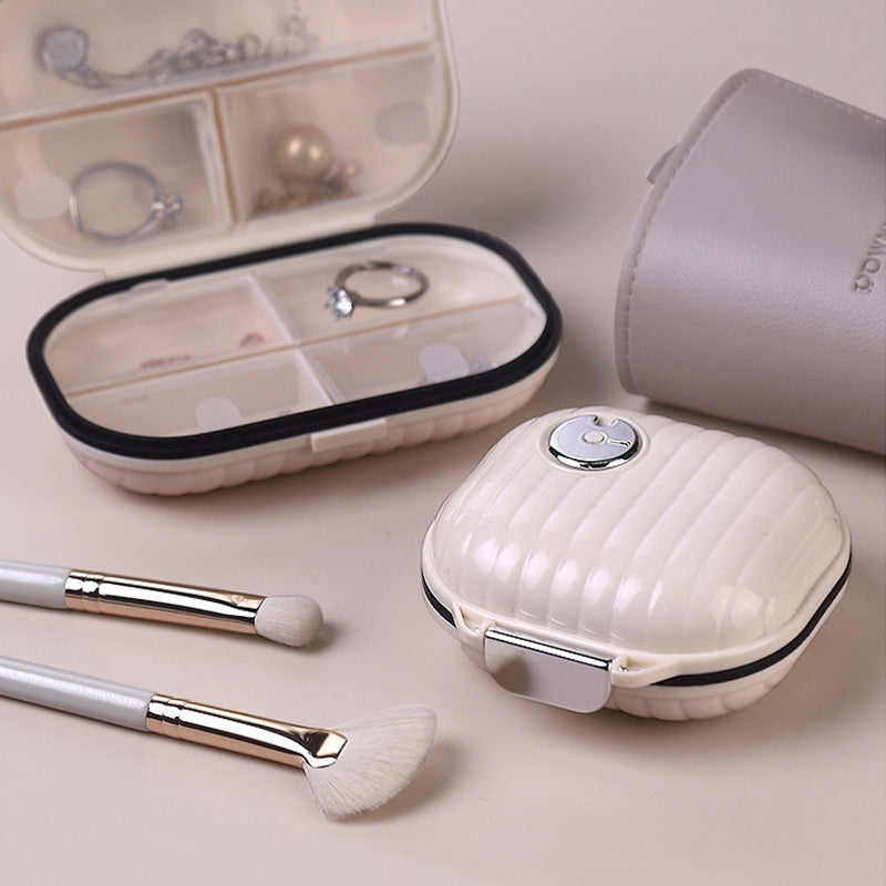 PillEase – Portable Daily Pill Organizer