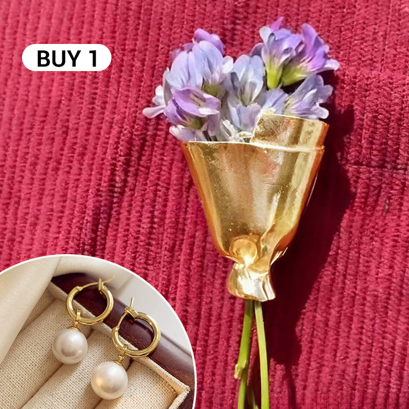 LuxeBloom – Elegant Flower Brooch Pin for Women