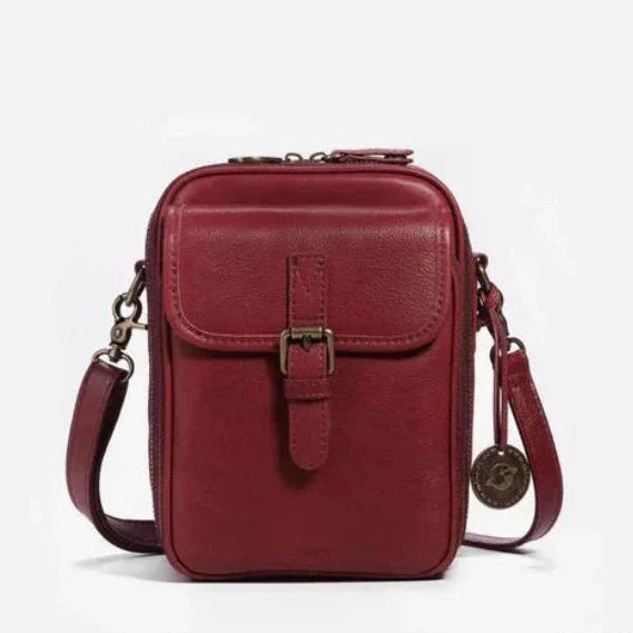 UrbanHide – Sleek Crossbody Leather Bag