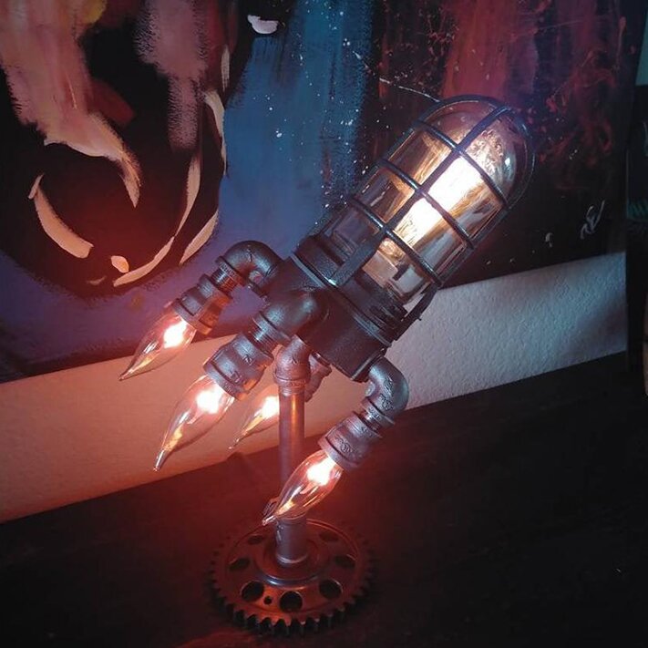 RetroLaunch – Steampunk Rocket Lamp