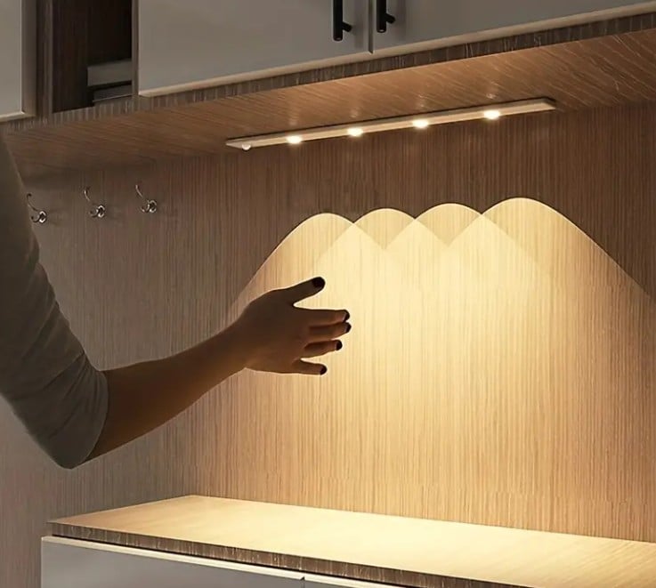 SensaRay - Elegant Motion-Activated Light Bar