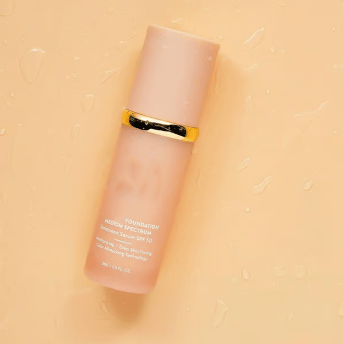 NudePerfect | 4-in-1 Medium Tone Foundation