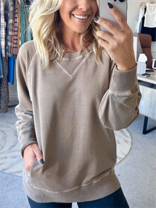 UrbanEase - Ribbed Accent Pullover