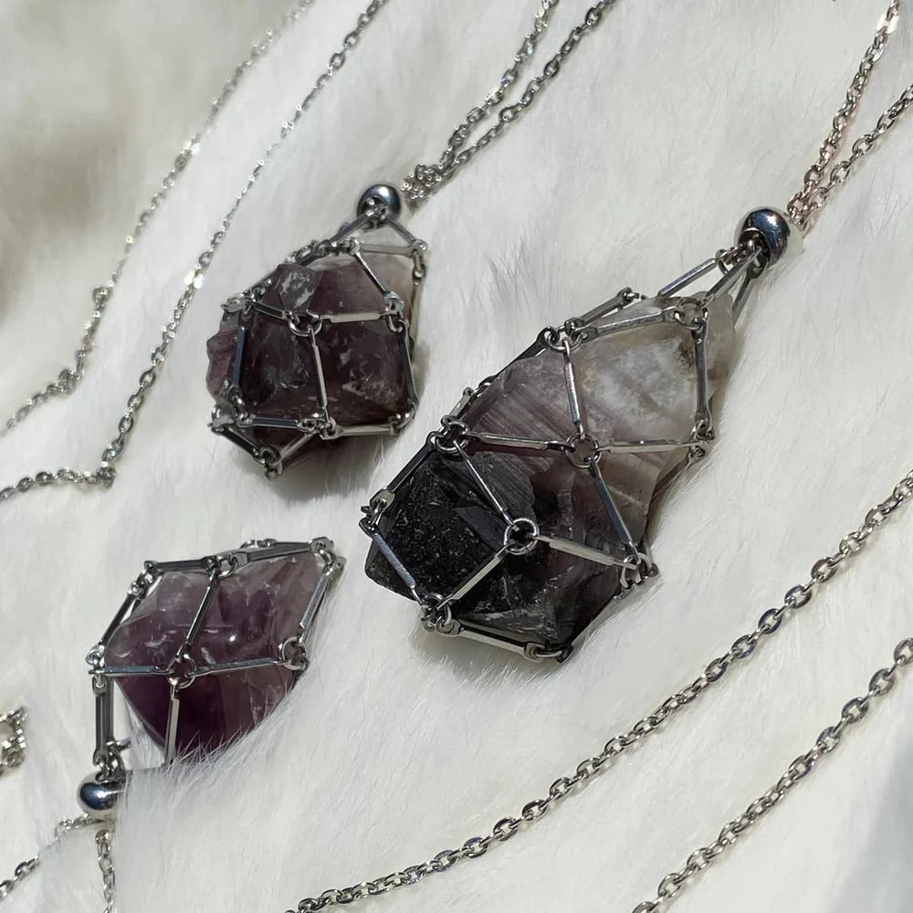 CrystalNest – Handmade Stone Holder Necklace