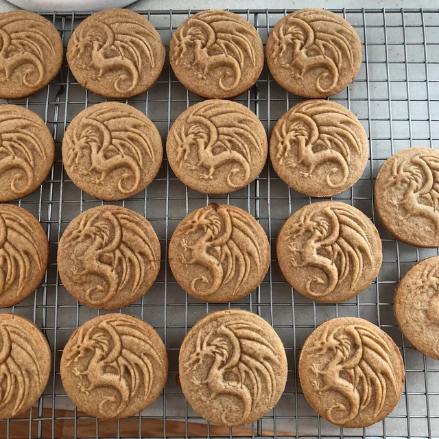 $9.99 Cookie Embossing Cutter (Christmas Top Pick)