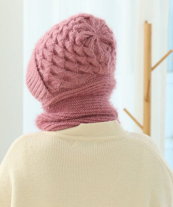 LunaWrap - Elegant Knitted Hooded Scarf