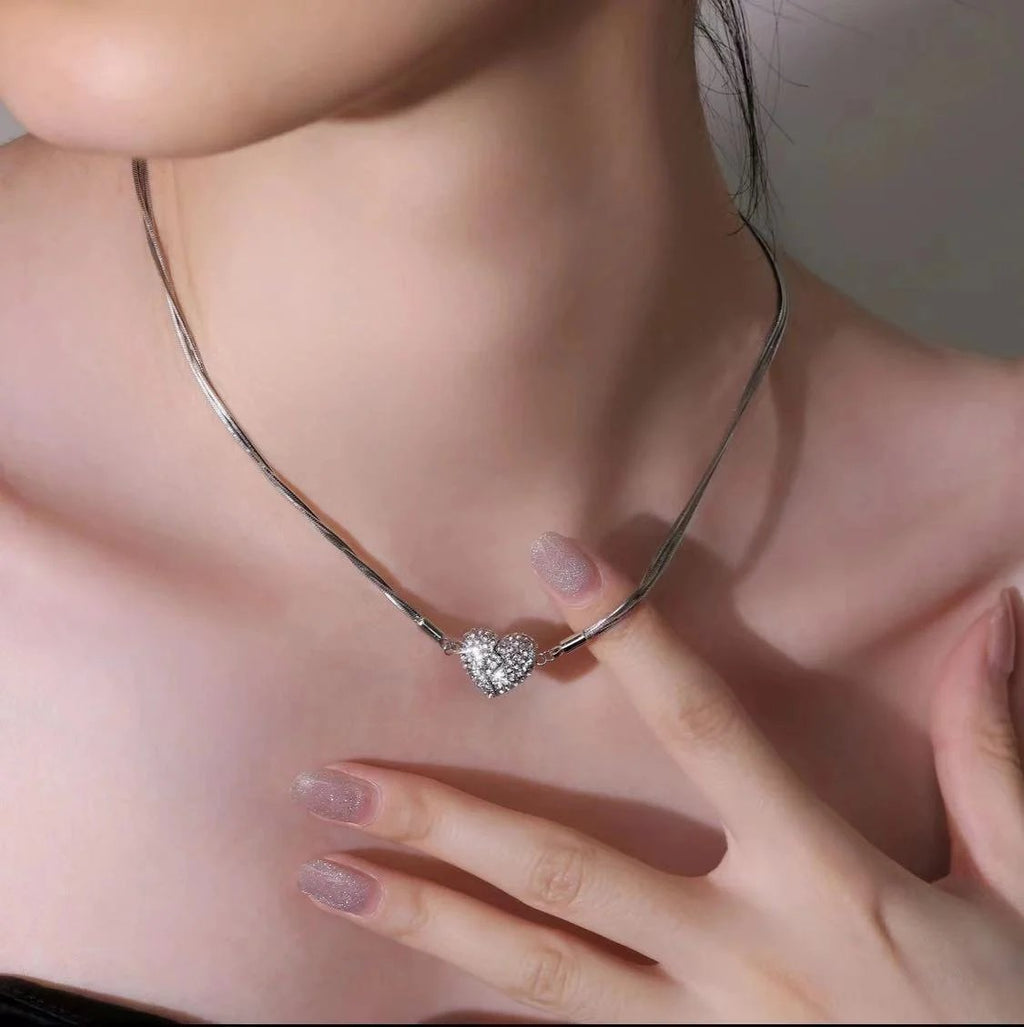 HeartLink - Magnetic Love Necklace