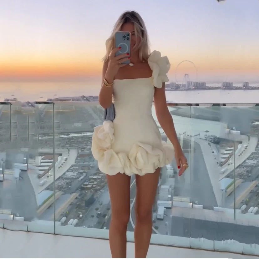 Ruffled bud waist dress - White