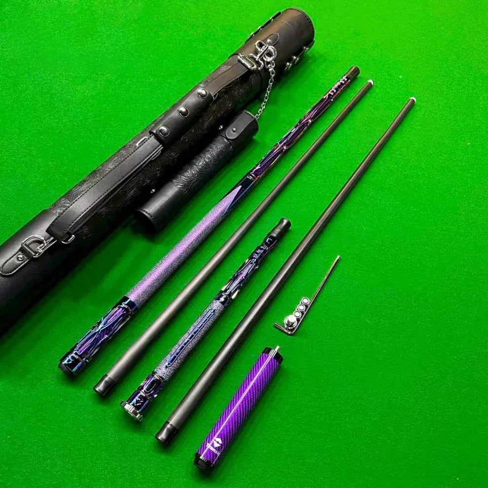 StrikeCore – Carbon Fiber Pool Cue Set