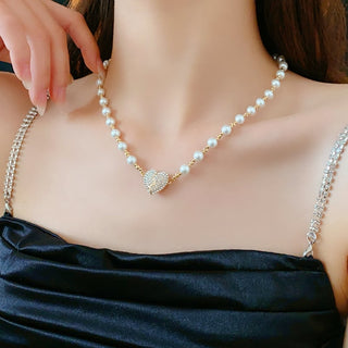 EternaPearl – Magnetic Heart Necklace