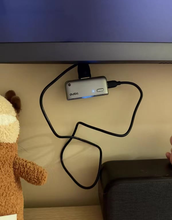 FlexBeam - Compact Wireless HDMI Projector for Movies & Presentations