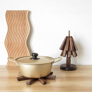 Artistic Walnut Tree Table Mat Set