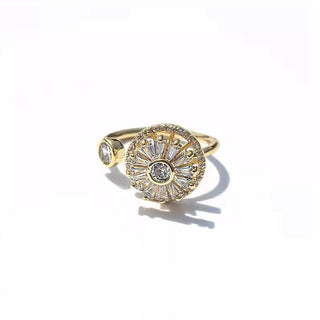 LumiRing – Delicate Round Zircon Luxury Ring