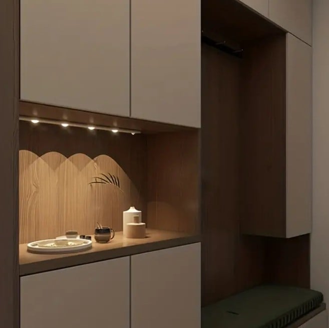 SensaRay - Elegant Motion-Activated Light Bar