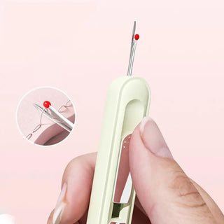 ThreadMaster - Compact Seam Ripper & Threader