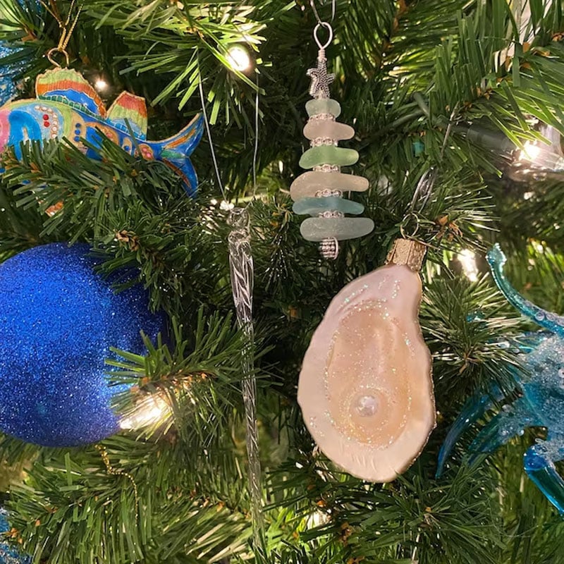 Evergreen Elegance | Resin Christmas Decoration