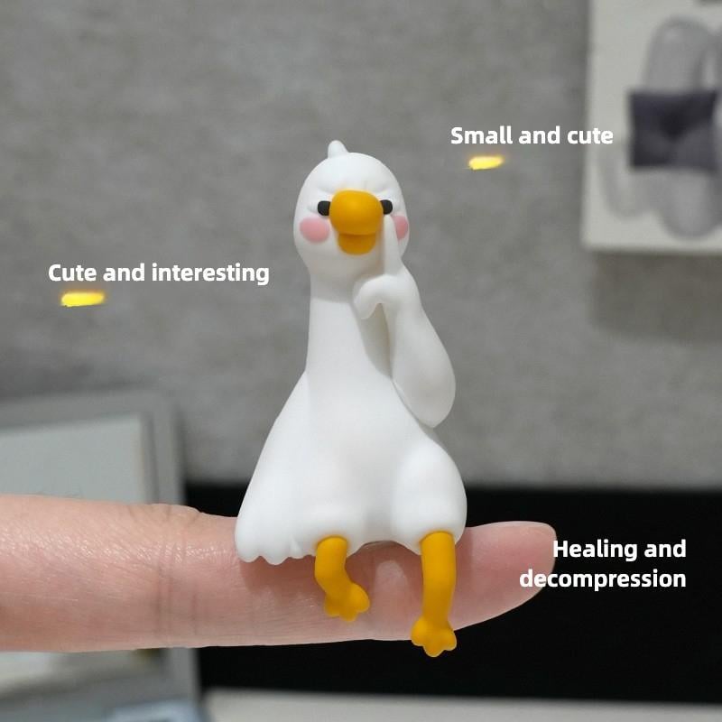 FelineFriends – Mini Cat Desk Figurines Set