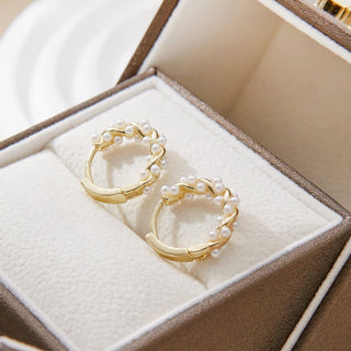 AuraGlam – Elegant Twisted Pearl Drop Earrings