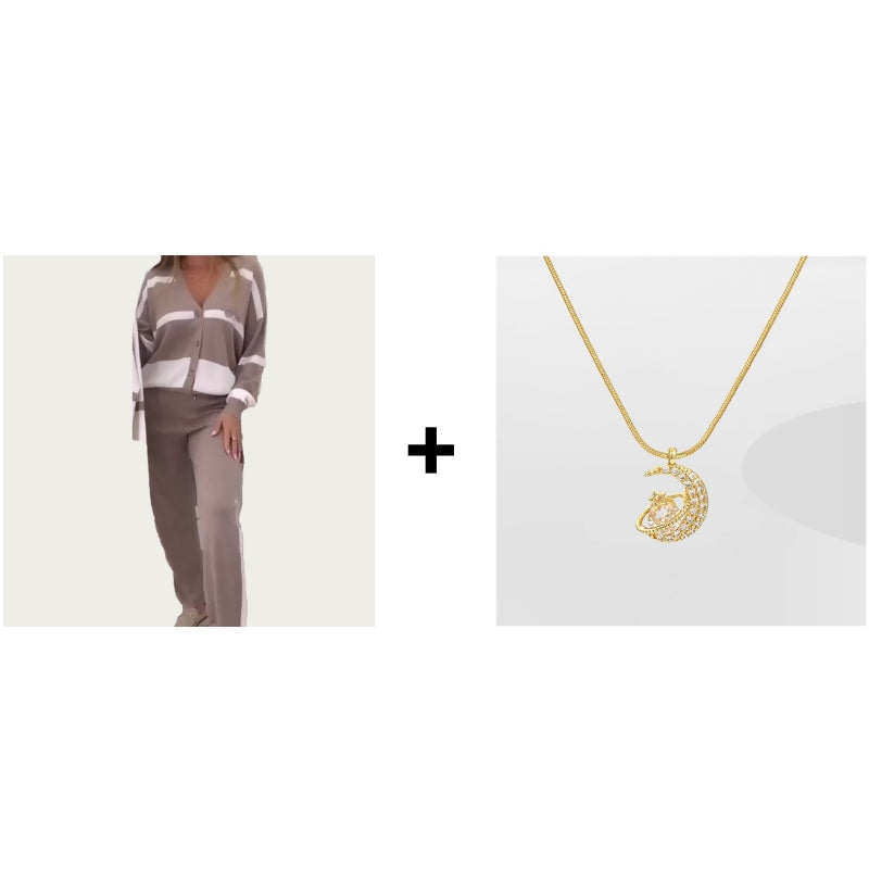 StripeEase – Women’s Fashionable Casual Two-Piece Set