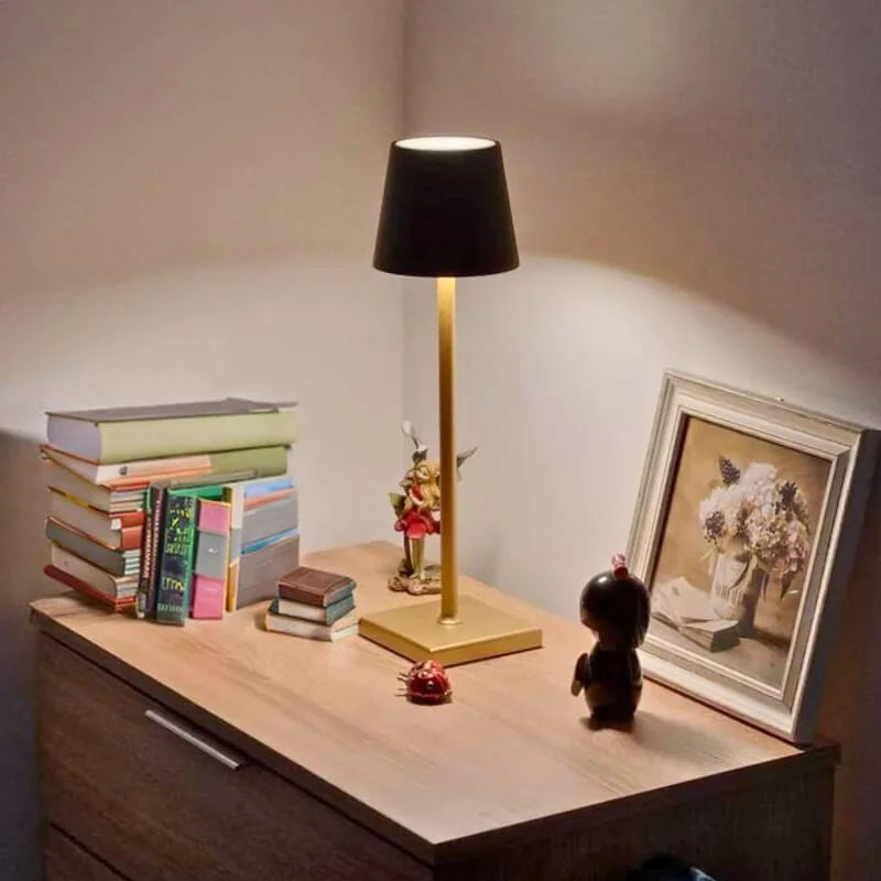 LumiEdge – Modern LED Cordless Table Lamp