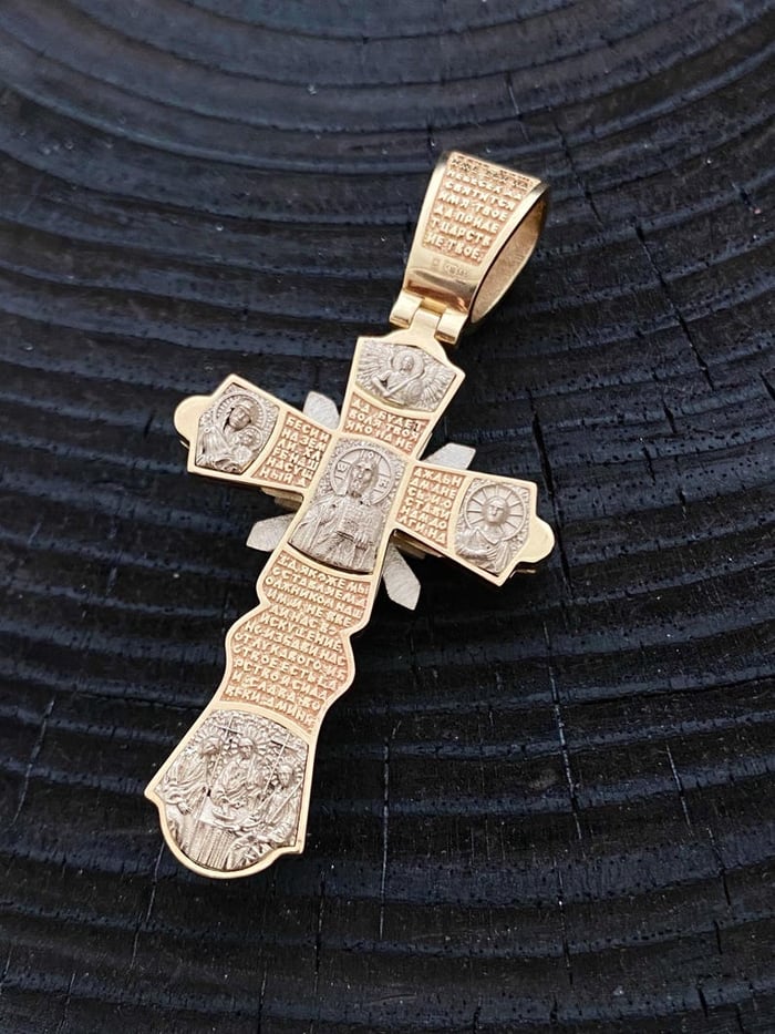 SacredGrace – Consecration of the Holy Jesus Pendant